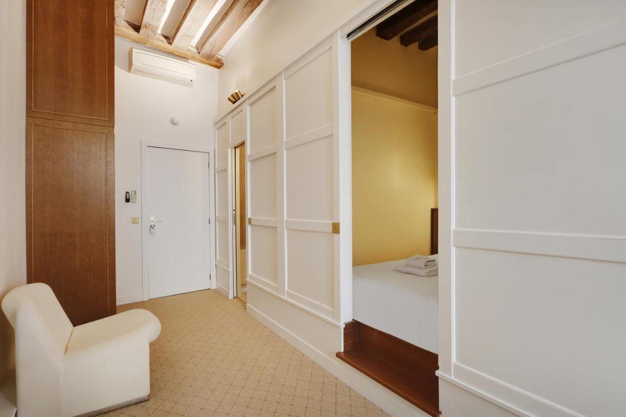 פריז Pick A Flat'S Apartments In Louvre - Rue Saint Honore מראה חיצוני תמונה