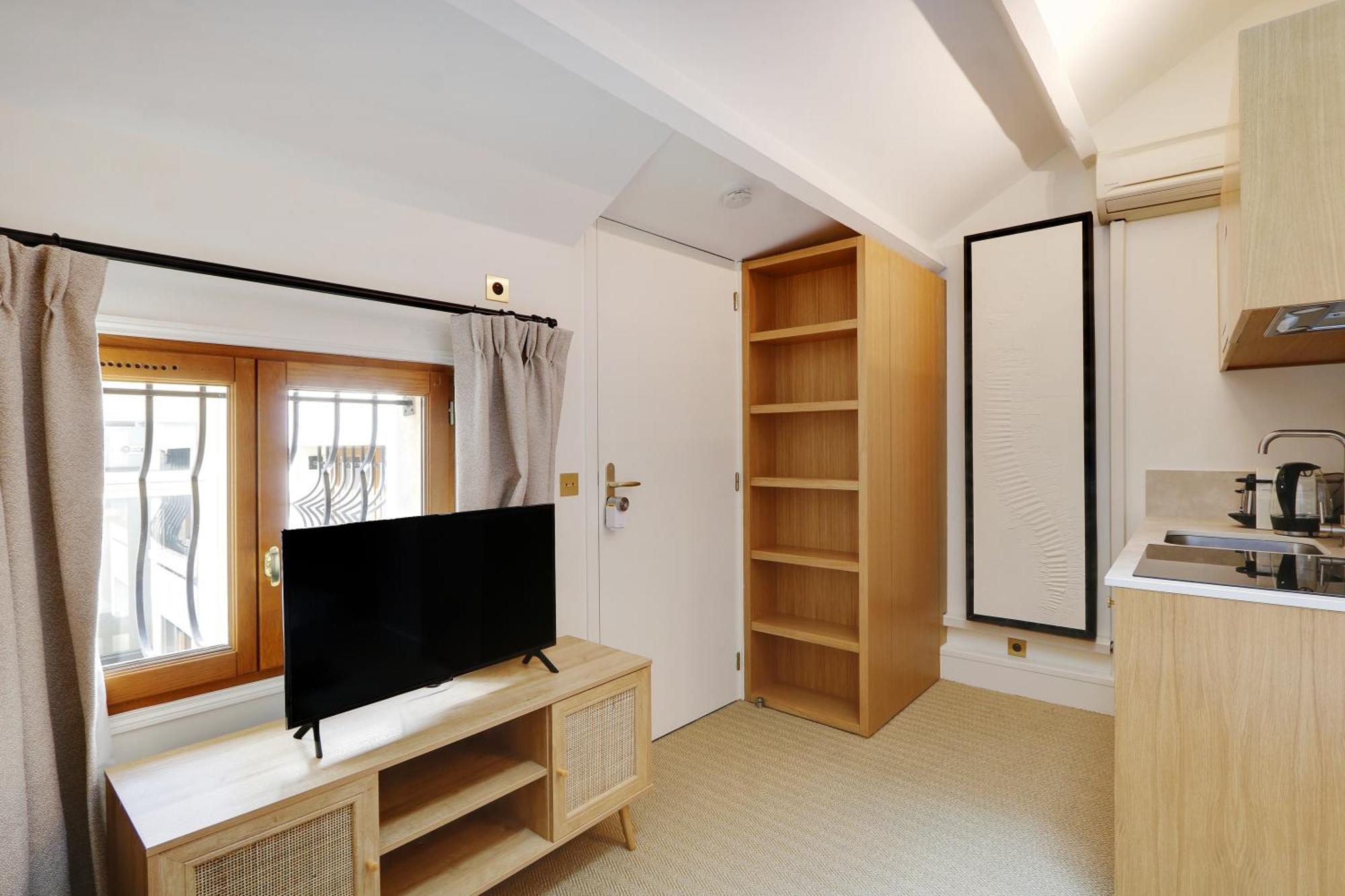 פריז Pick A Flat'S Apartments In Louvre - Rue Saint Honore מראה חיצוני תמונה